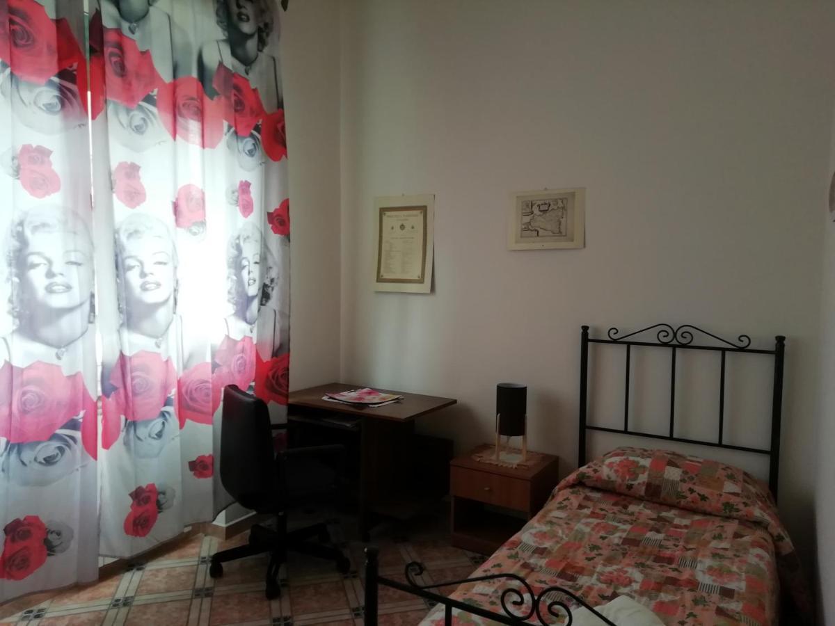 Casa Claudia Hotel ปาแลร์โม ภายนอก รูปภาพ
