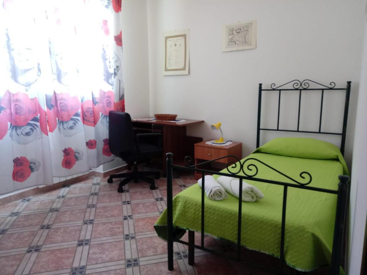 Casa Claudia Hotel ปาแลร์โม ภายนอก รูปภาพ